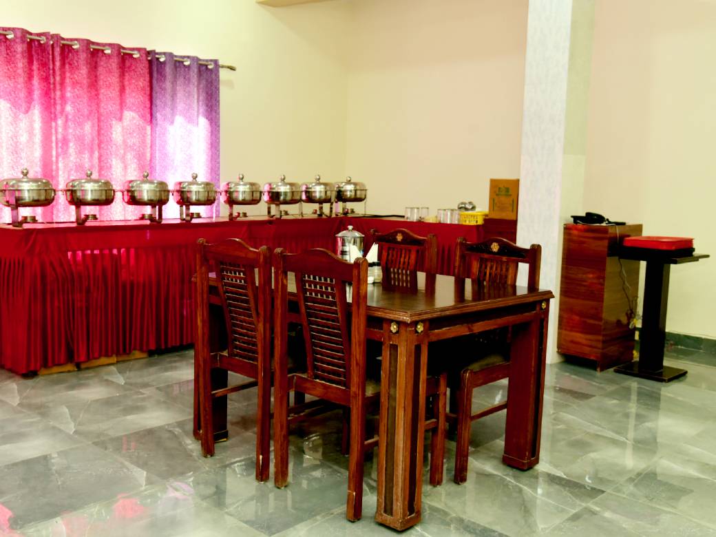 dinning1